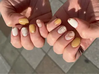 ネイル 友田 晴香のネイルデザイン