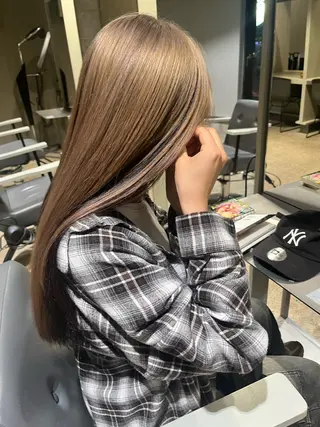 ロング 愛瑠奈 erunaのヘアスタイル