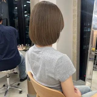 ミディアム カラー SiLO yuri andoのヘアスタイル