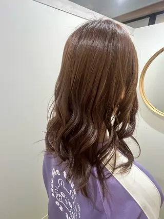 ミディアム 吉田 佳央のヘアスタイル