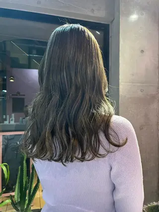カラー 艶感透明感カラー🤍 hinaのヘアスタイル