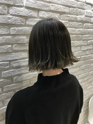 ショート カラー レイヤー べージュ 白石研太のヘアスタイル