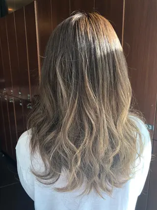 ミディアム カラー aimée/ まつ毛&眉毛サロンのマツエク・マツパデザイン