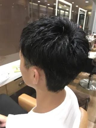 ショート メンズ 新井 友菜のヘアスタイル