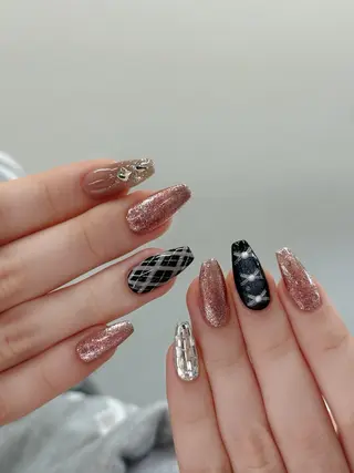 ネイル NAILS 168 池袋西口駅前店のネイルデザイン