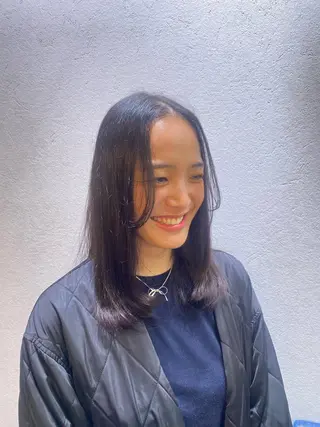 セミロング 🖤🌀くるくる パーマ🌀🖤ayaのヘアスタイル