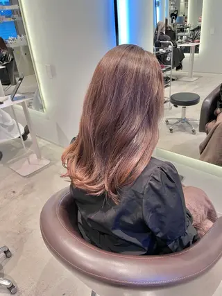 カラー OCHIAI KEISUKEのヘアスタイル