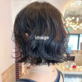 ショート パーマ レイヤー/透明感ツヤ カラー/Rinのヘアスタイル