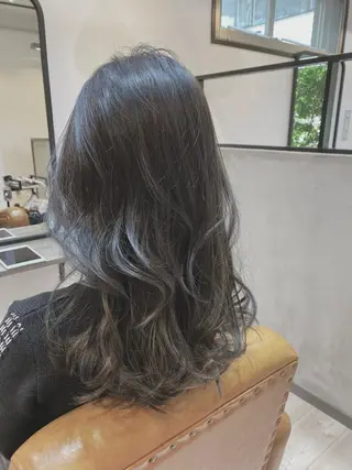 ロング 小山 ヨシタカのヘアスタイル