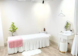 小顔コルギSalon de　ETULEのエステ・リラクイメージ
