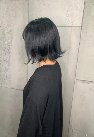 ミディアム 大内 志穂のヘアスタイル