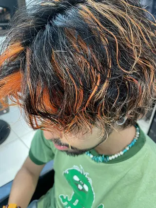 ショート カラー パーマ メンズ vain所属・パーマウルフショート 濱田匠のヘアスタイル