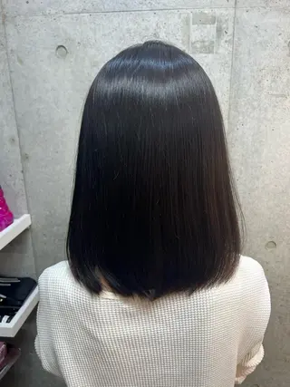 セミロング youres hair神楽坂店所属・青木 啓輔のヘアスタイル