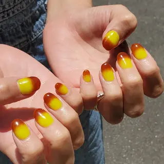 ミディアム MOM  原宿店所属・MoM マムネイル原宿のネイルデザイン