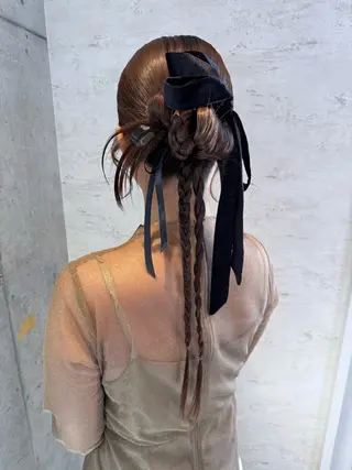 ロング ヘアアレンジ 女性に人気♪ はやしほのかのヘアスタイル