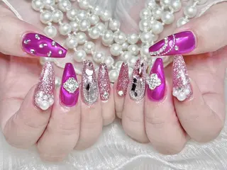 ネイル Hanya 🌈のネイルデザイン