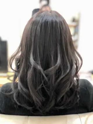 セミロング H by Real meのヘアスタイル