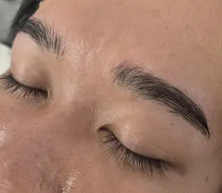 メンズ フジ ワラの眉毛・アイブロウイメージ