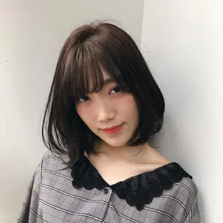 ミディアム カラー 中村 玲のヘアスタイル