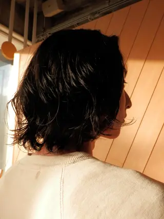 パーマ メンズ IRO所属・岡田 祐樹のヘアスタイル