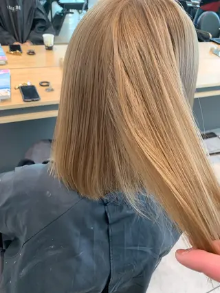 ミディアム カラー t.a.g所属・韓国レイヤー×艶髪 ハイトーンRyukiのヘアスタイル