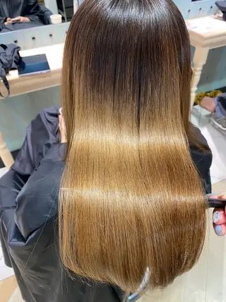 セミロング 髪質改善　縮毛の達人 矢井由真のヘアスタイル