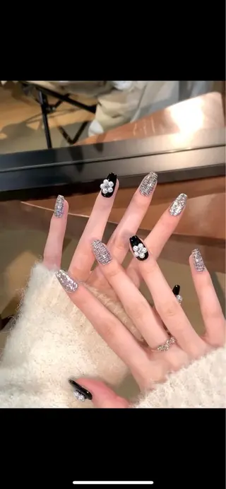 ネイル 山田 由奈のネイルデザイン