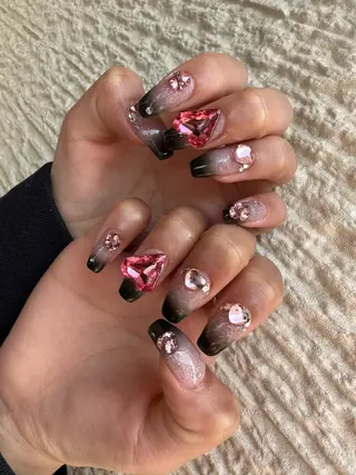 ロング カラー ヘアアレンジ キッズ ネイル マツエク・マツパ アイブロウ 福田 加奈のネイルデザイン