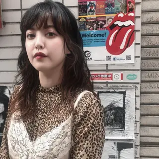 ロング 圧倒的透明感カラー nana🦕のヘアスタイル