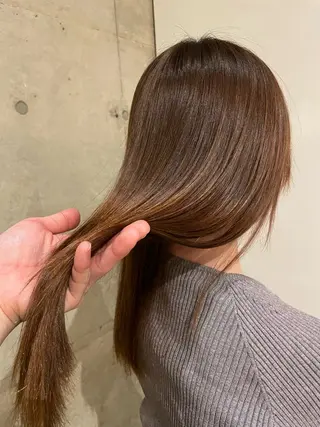 セミロング Luxe所属・Luxe表参道 髪質改善　奈良のヘアスタイル