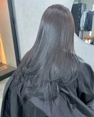 ロング カラー AIRI layer cut hairのヘアスタイル