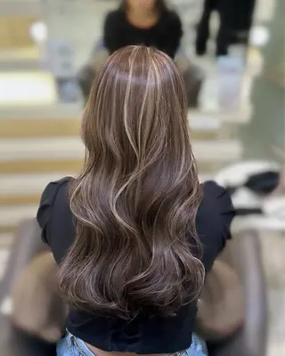 ロング カラー ハイライト/ レイヤー/銀座のヘアスタイル
