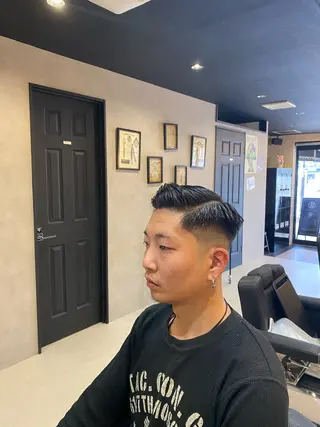 ショート メンズ 居原 凜太郎のヘアスタイル