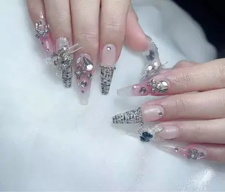 ネイル 🎀M nails✨ ビューティーのネイルデザイン