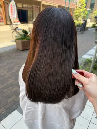 ミディアム Riposo.所属・✨艶髪✨ 奈須晴香のヘアスタイル