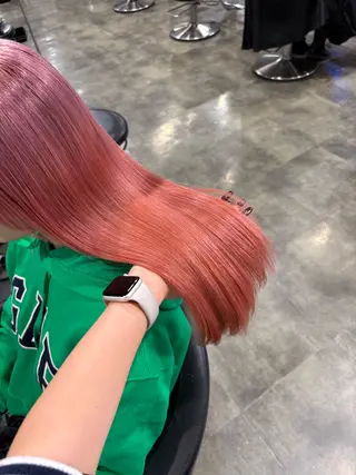 ロング カラー ハイトーンブロンド 横浜💞ミオのヘアスタイル