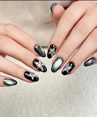 ネイル RAFFINE haru🦋🩵のネイルデザイン