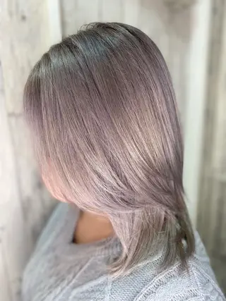 カラー LOHAS宮田 香奈のヘアスタイル