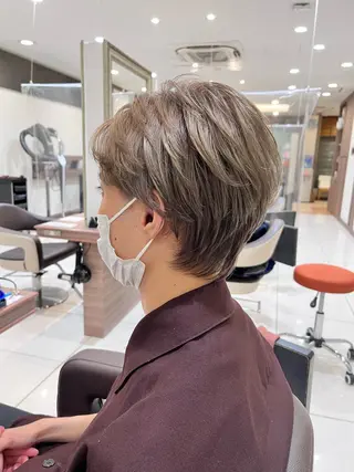 ショート カラー メンズ ナチュラル暖色カラー 🤎 佐藤栞のヘアスタイル