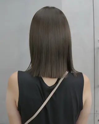 カラー navile 銀座 角田 龍太のヘアスタイル
