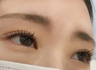 マツエク・マツパ togo sanaの眉毛・アイブロウイメージ