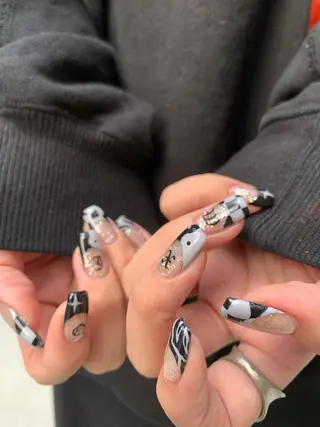 ネイル kana/モード ・グランジ໒꒱のネイルデザイン