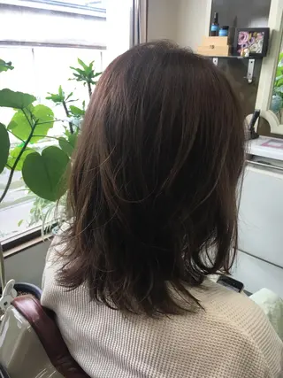 ミディアム カラー ストウ ナナエのヘアスタイル