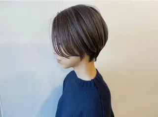 ショート カラー 鈴木 翔梧のヘアスタイル