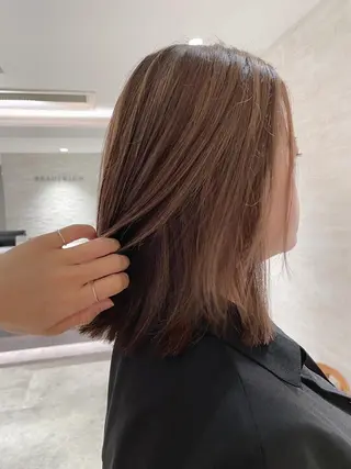 ミディアム カラー 高橋 涼香のヘアスタイル