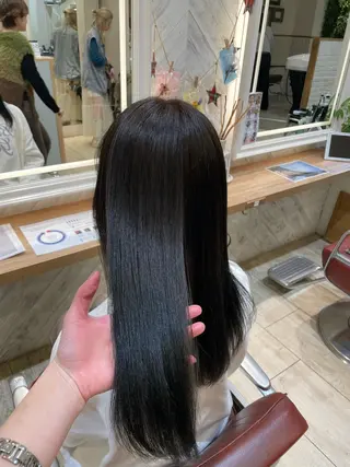 セミロング カラー ヘアメ☯️派手髪 ☯️ルカのヘアスタイル