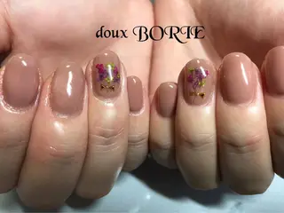 ネイル doux BORIEのネイルデザイン