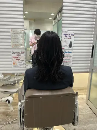 ミディアム 新宿/小顔レイヤー/ 顔まわり/西慶太朗のヘアスタイル