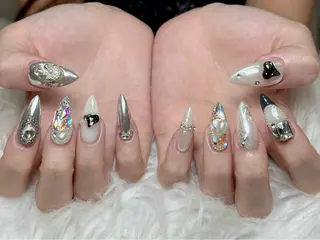 ネイル Julli NailStudioのネイルデザイン