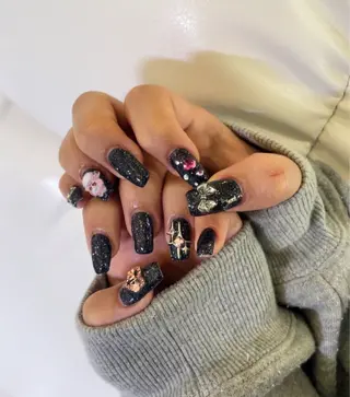 ネイル VENUSBELT 新宿ネイル✧*｡のネイルデザイン